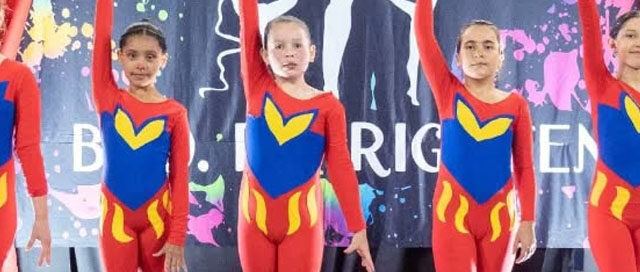 B. DE IRIGOYEN: La Escuela de Gimnasia cerró su ciclo anual con una muestra en el Centro Comunitario