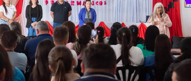 IRIGOYEN: Capacitaron a personal de servicio escolar en prevención de consumo problemático